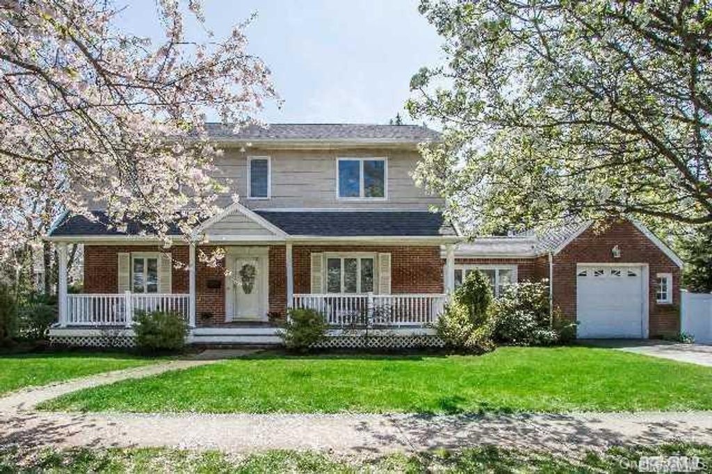 204 Margaret Boulevard, Merrick, NY 11566