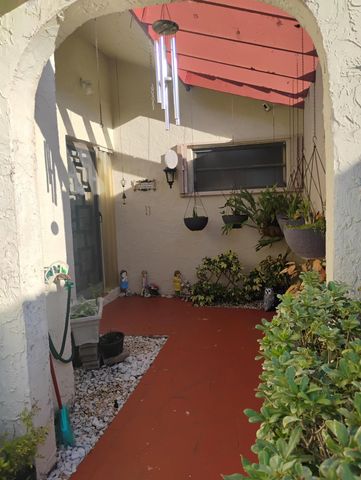 5665 LAKEVIEW MEWS Drive, Boynton Beach, FL 33437