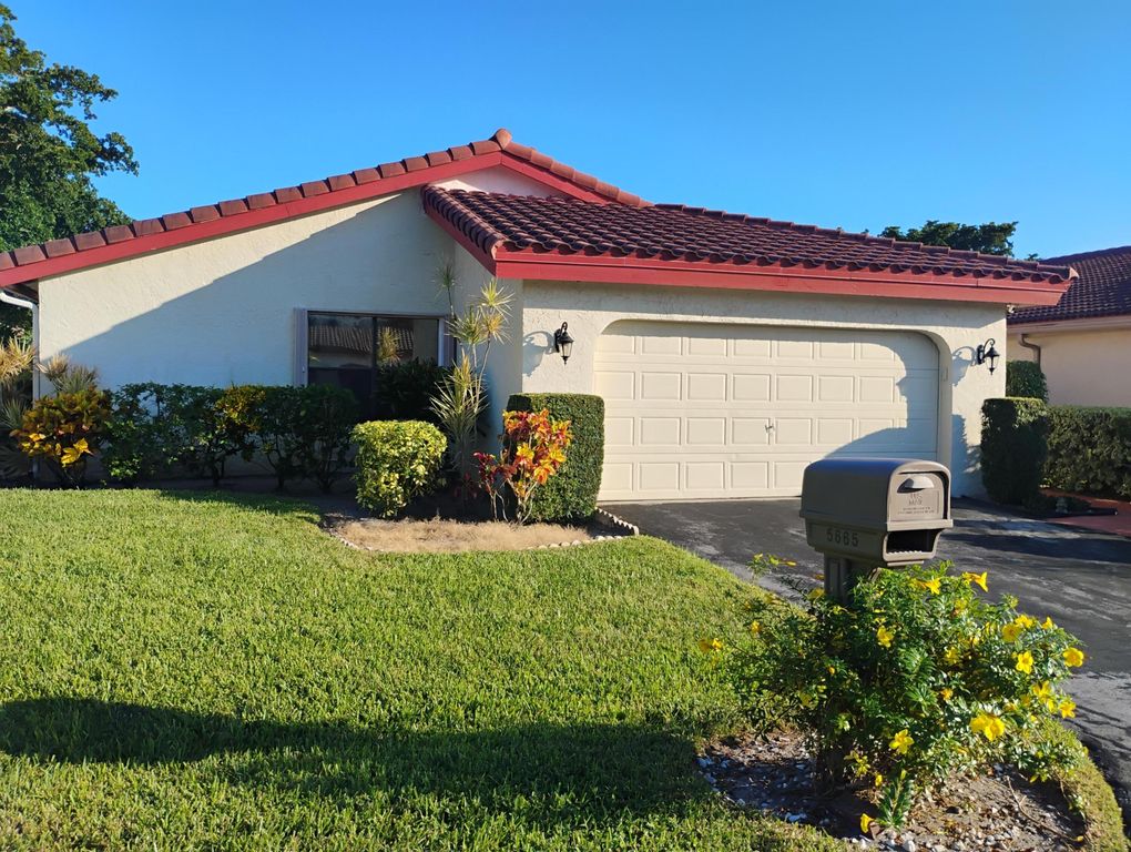5665 LAKEVIEW MEWS Drive, Boynton Beach, FL 33437