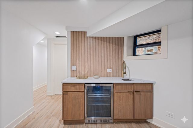 433 E 46th Place, Chicago, IL 60653