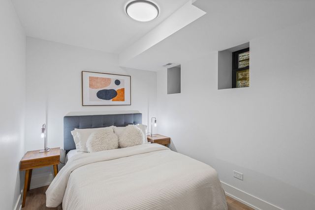433 E 46th Place, Chicago, IL 60653