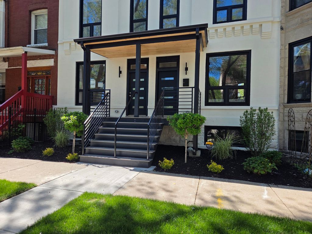 433 E 46th Place, Chicago, IL 60653