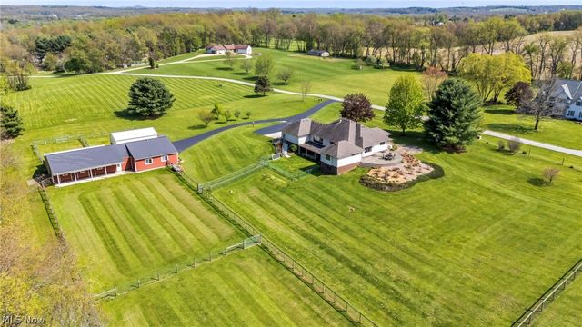 6569 Milhaven Avenue NW, Canal Fulton, OH 44614