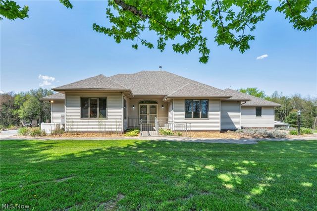 6569 Milhaven Avenue NW, Canal Fulton, OH 44614
