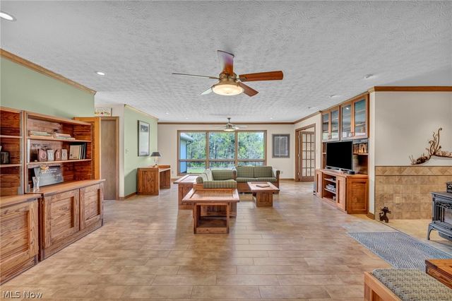 6569 Milhaven Avenue NW, Canal Fulton, OH 44614