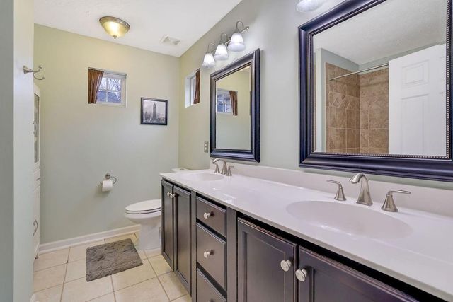 423 W Oaks Trail, Woodstock, GA 30188