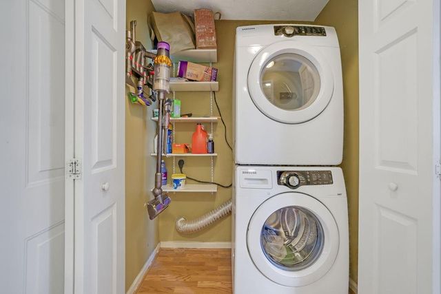 423 W Oaks Trail, Woodstock, GA 30188