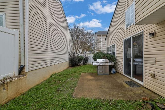 423 W Oaks Trail, Woodstock, GA 30188