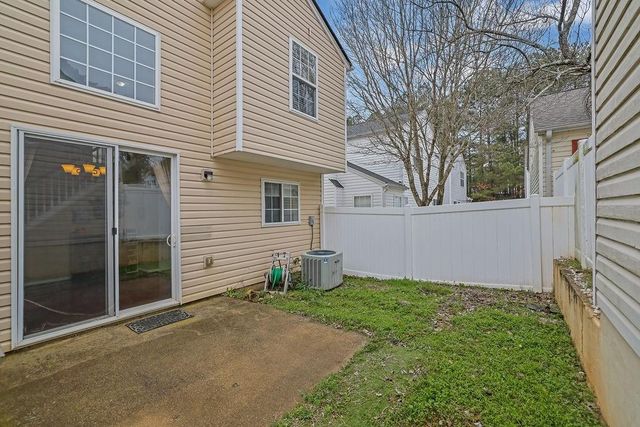 423 W Oaks Trail, Woodstock, GA 30188