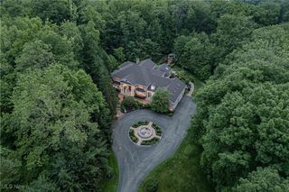 7488 Valley View Road, Hudson, OH 44236