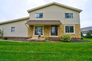 378 Deepwood Drive, Wadsworth, OH 44281