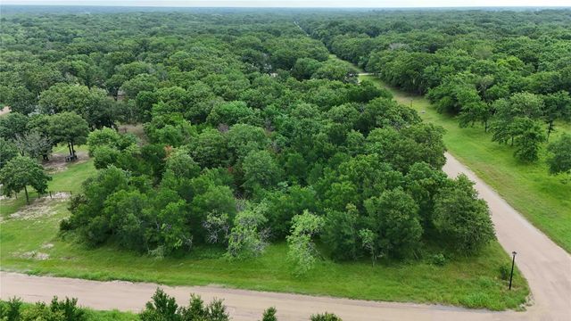 100 Oakmont Drive, Mabank, TX 75147