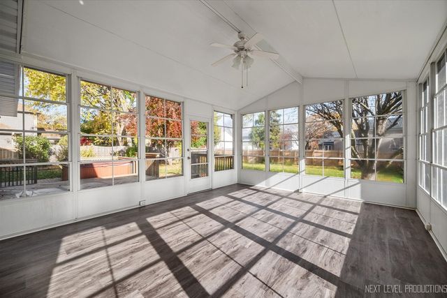 231 N Cambridge Drive, Geneva, IL 60134