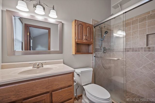 231 N Cambridge Drive, Geneva, IL 60134