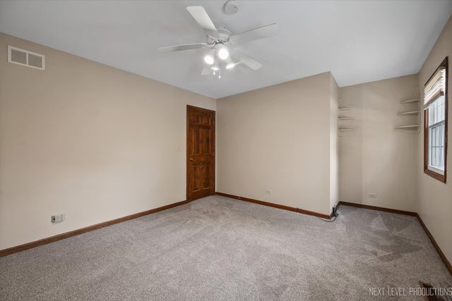 231 N Cambridge Drive, Geneva, IL 60134