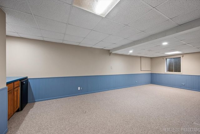 231 N Cambridge Drive, Geneva, IL 60134