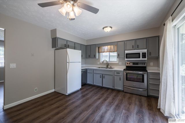 2319 N 189th Circle, Elkhorn, NE 68022