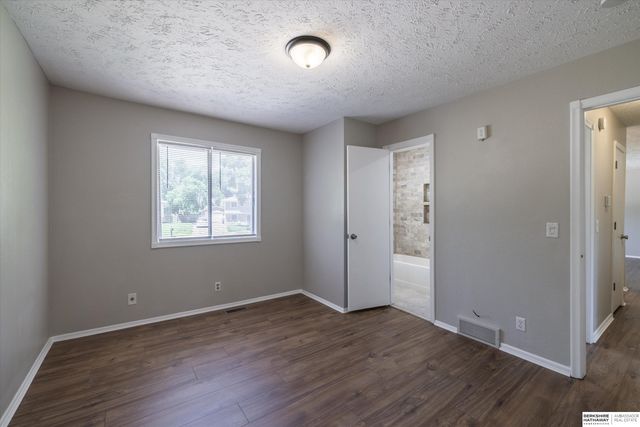 2319 N 189th Circle, Elkhorn, NE 68022