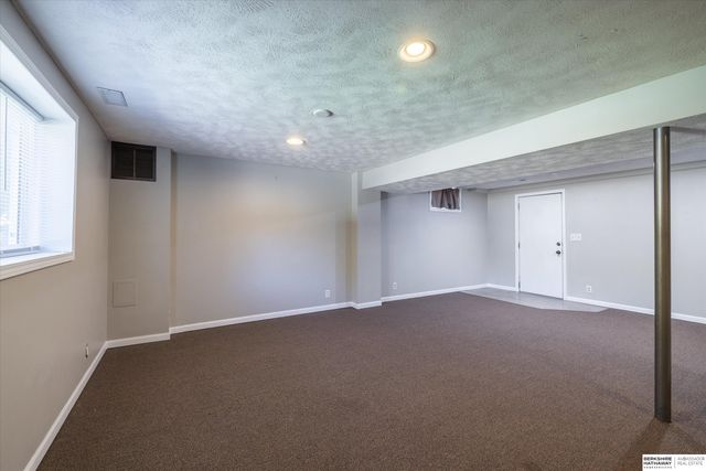 2319 N 189th Circle, Elkhorn, NE 68022