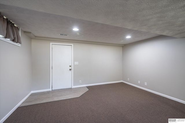 2319 N 189th Circle, Elkhorn, NE 68022