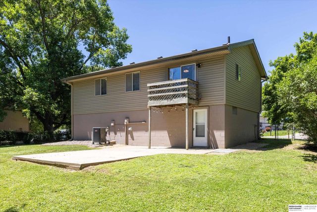 2319 N 189th Circle, Elkhorn, NE 68022