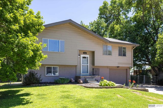 2319 N 189th Circle, Elkhorn, NE 68022