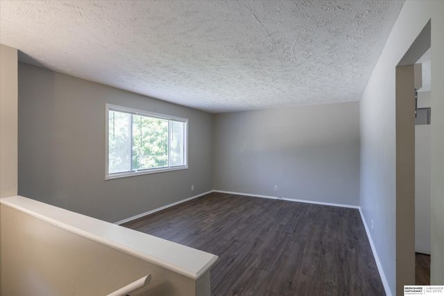 2319 N 189th Circle, Elkhorn, NE 68022
