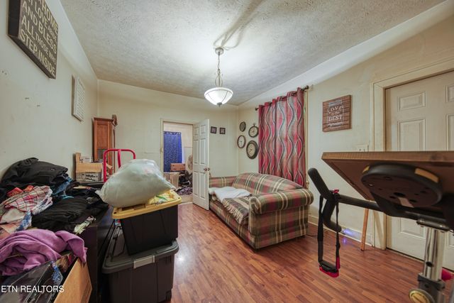 3515 Greenway Drive, Knoxville, TN 37918