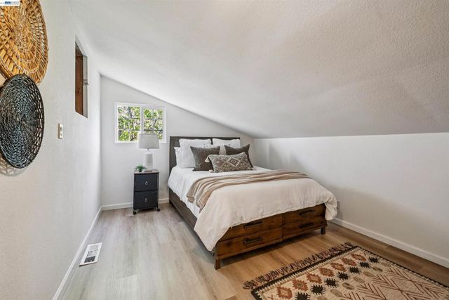 471 Ridgeview Dr, Pleasant Hill, CA 94523