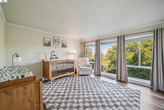 471 Ridgeview Dr, Pleasant Hill, CA 94523