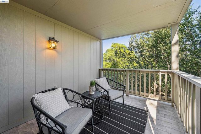 471 Ridgeview Dr, Pleasant Hill, CA 94523