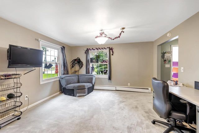 2839 S BROADWAY, Green Bay, WI 54304
