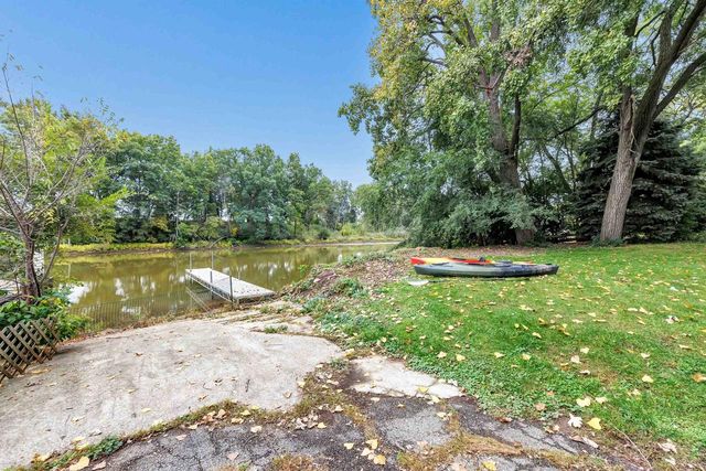 2839 S BROADWAY, Green Bay, WI 54304