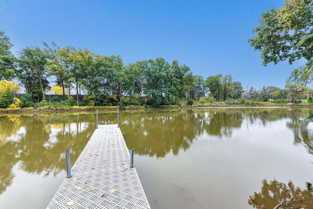 2839 S BROADWAY, Green Bay, WI 54304