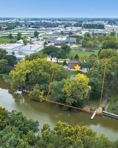 2839 S BROADWAY, Green Bay, WI 54304