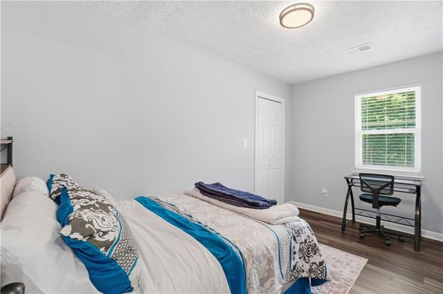 6544 River Park Drive, Riverdale, GA 30274