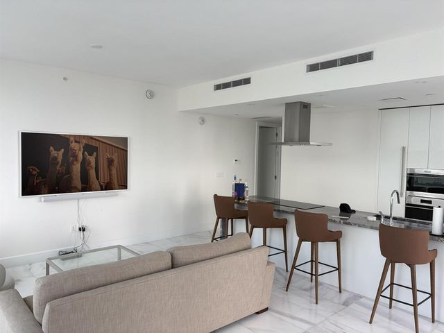 700 NE 26th Terrace 2006, Miami, FL 33137