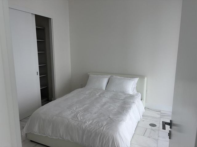 700 NE 26th Terrace 2006, Miami, FL 33137