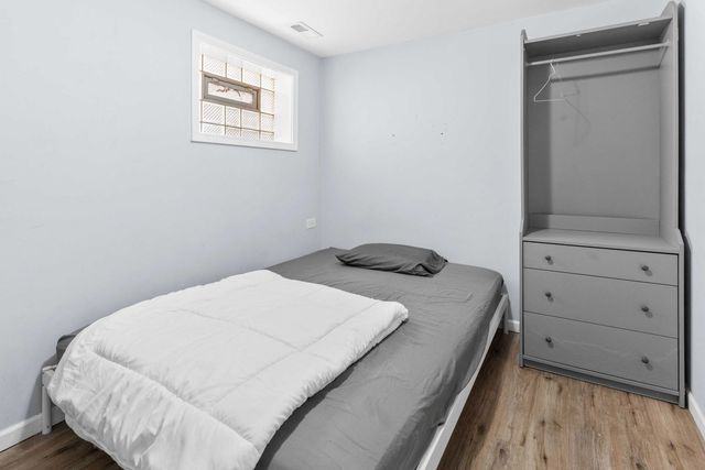 1835 W 34th Street, Chicago, IL 60608
