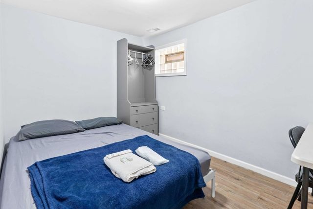1835 W 34th Street, Chicago, IL 60608