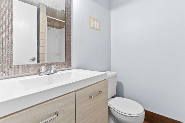1835 W 34th Street, Chicago, IL 60608