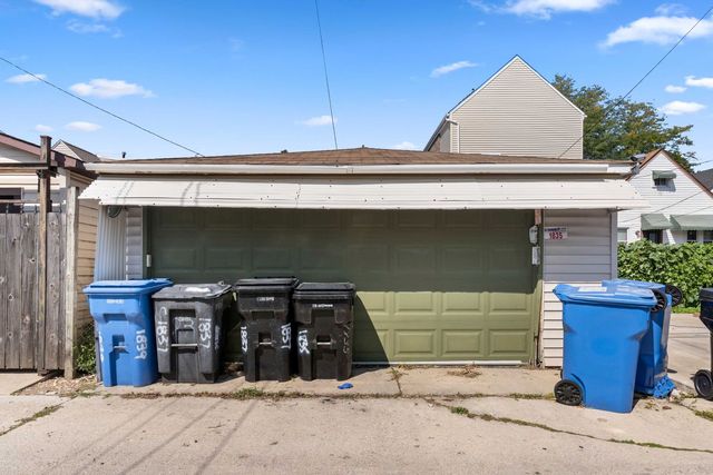 1835 W 34th Street, Chicago, IL 60608