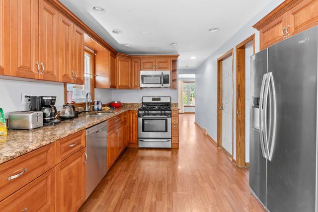 1835 W 34th Street, Chicago, IL 60608