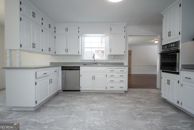 215 Lenox Road, Athens, GA 30606