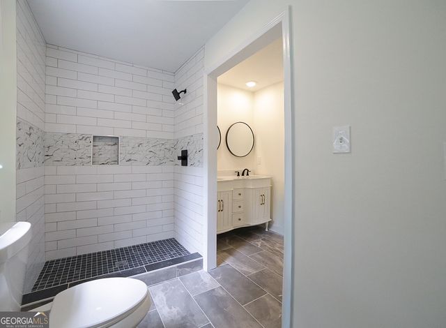 215 Lenox Road, Athens, GA 30606