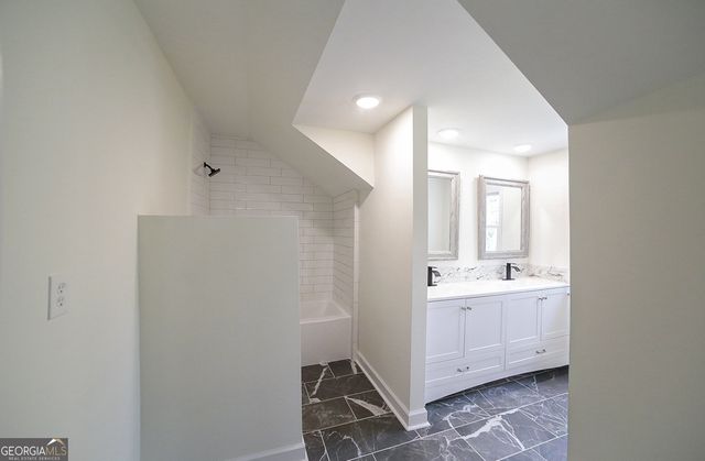 215 Lenox Road, Athens, GA 30606