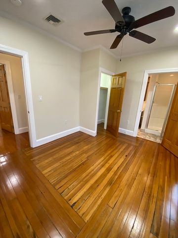 200 Hyde Park Ave. 3, Boston, MA 02130