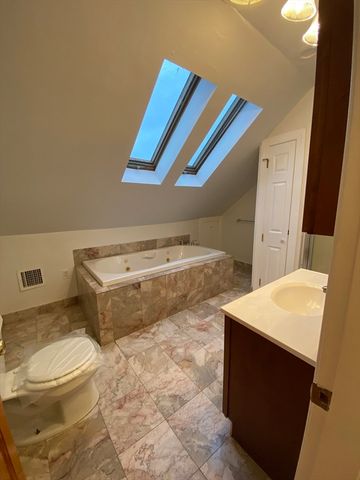 200 Hyde Park Ave. 3, Boston, MA 02130