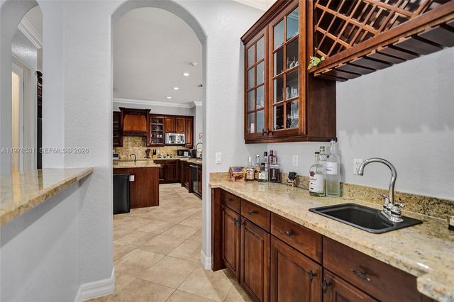 3402 Vanderbilt Dr, Wellington, FL 33414