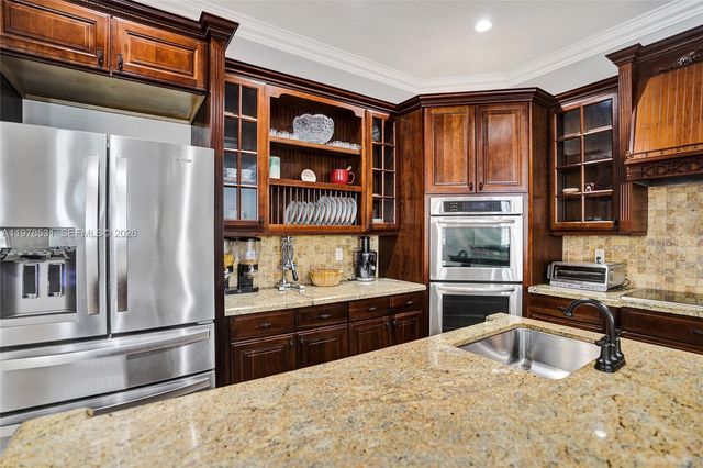 3402 Vanderbilt Dr, Wellington, FL 33414